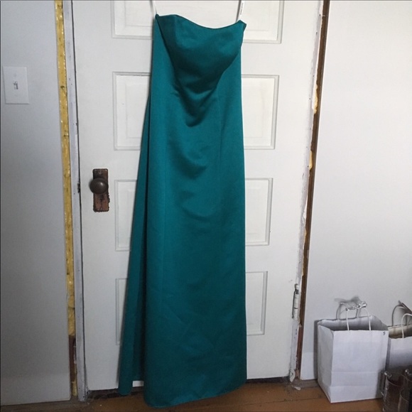 David’s Bridal long jewel tone long gown sz 4 - Picture 4 of 7